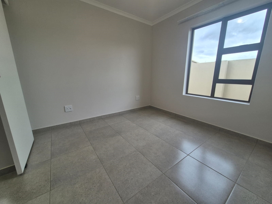 To Let 3 Bedroom Property for Rent in Stellendale Western Cape